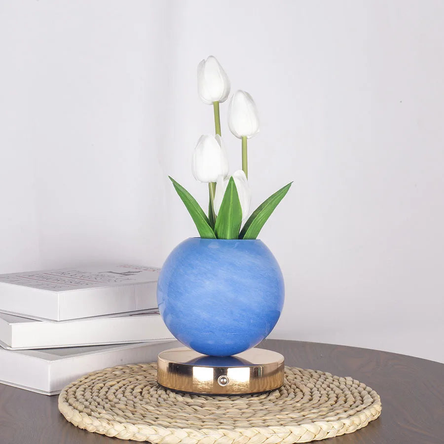 Tulip Bouquet Table Lamp