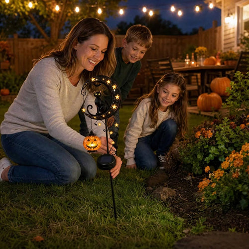 Lampe solaire de jardin Halloween en forme de chat noir et citrouille