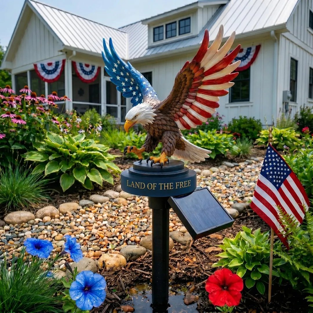 Solar Patriotic Bald Eagle Garden Stake Light